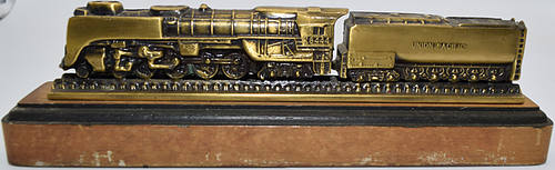 UNION PACIFIC DESK ORNAMENT