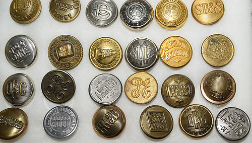 BUTTONS