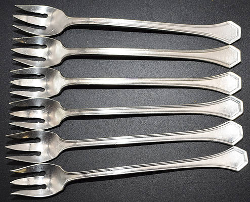 NC&STL FISH FORKS