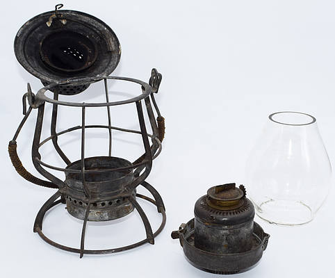 CM&STPRY LANTERN