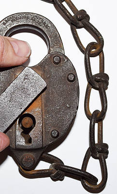 DUSY CO LOCK