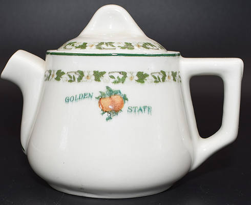 CRI&P GOLDEN STATE TEAPOT