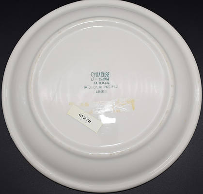 MP EAGLE DINNER PLATE