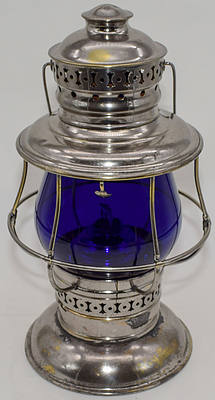 UNMARKED NO. 39 LANTERN