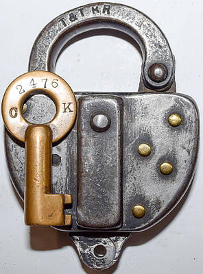 T&T RR LOCK