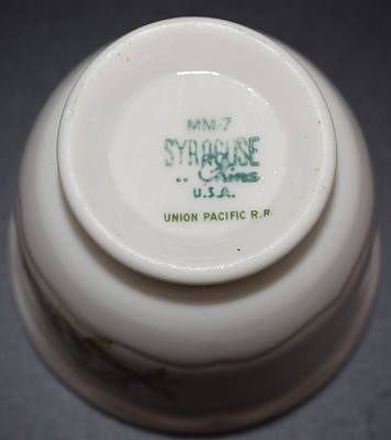 UP DESERT FLOWER EGG CUP