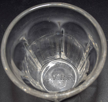 LVRR BAR GLASS