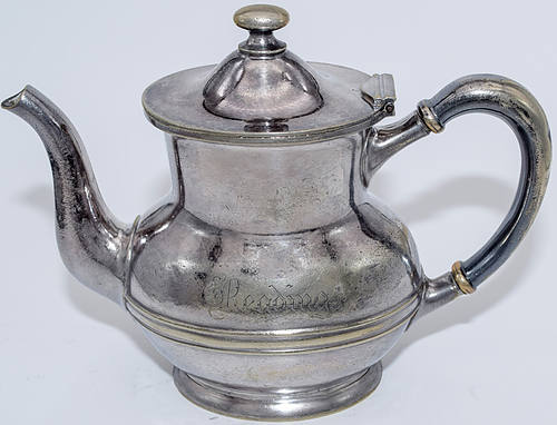 READING COFFEE POT