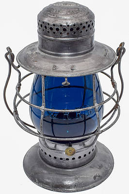 P&R Ry LANTERN