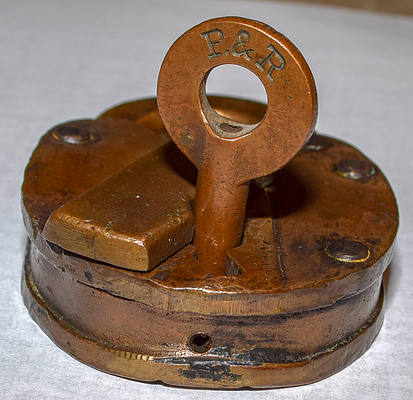P&R LOCK