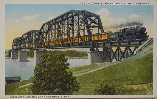 CHICAGO MILWAUKEE & ST PAUL RY TRAVEL BOOK