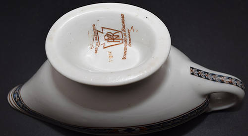PRR PURPLE LAUREL SAUCE BOAT