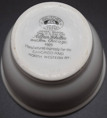 C&NW ROCKFORD DOUBLE EGG CUP