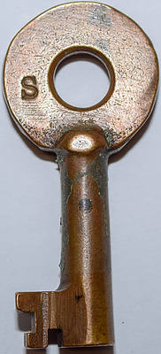 CO&GRY KEY