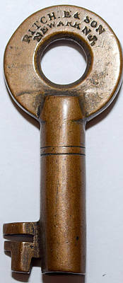 H&BT RR S KEY