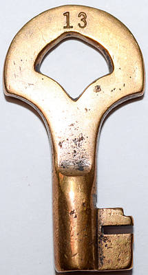 R CO KEY