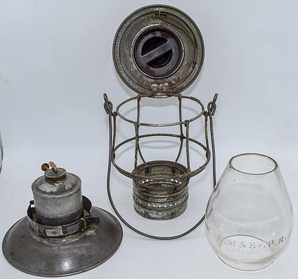 CM&STPRY LANTERN