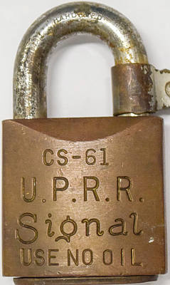 UPRR CS 61 SIGNAL LOCK