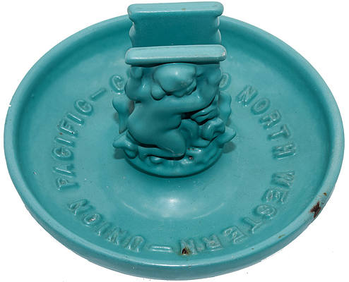 CHICAGO & NORTH WESTERN - UNION PACIFIC ASHTRAY