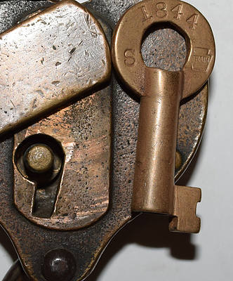 CMRY LOCK