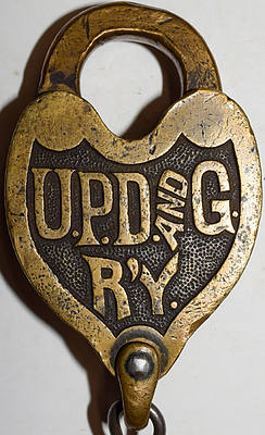 UPD AND G R'Y LOCK