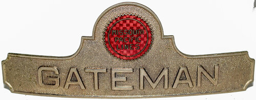 MISSOURI PACIFIC LINES GATEMAN CAP BADGE
