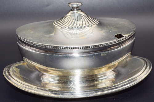 SANTA FE ROUTE TUREEN