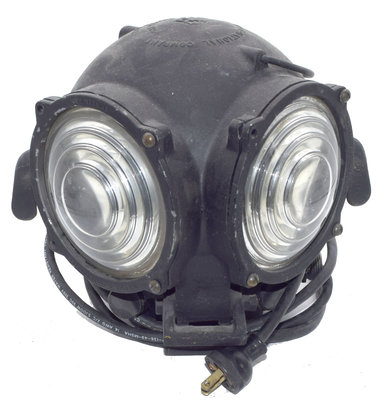 PYLE NATIONAL CLASS LAMP