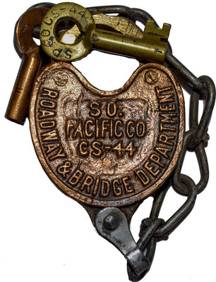 SO PACIFIC CO CS 44 ROADWAY & BRIDGE DEPARTMENT LOCK