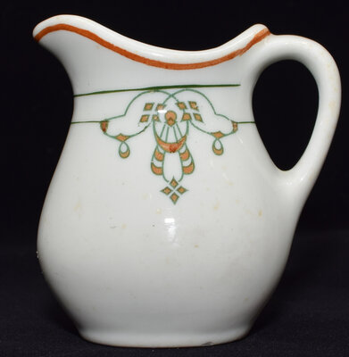 C&NW DEPOT ORNAMENTS CREAMER