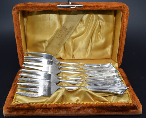 FRED HARVEY FORKS