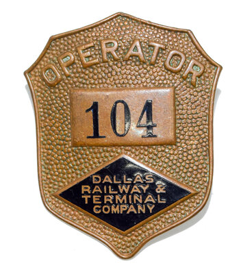 DALLAS RAILWAY & TERMINAL BADGE