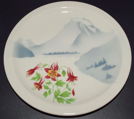GN MOUNTAINS & FLOWERS DINNER PLATE