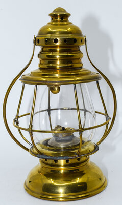 CHICAGO MANUFACTURING COMPANY LANTERN