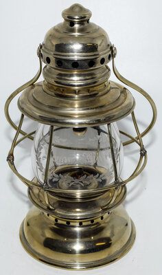 CHICAGO MANUFACTURING COMPANY LANTERN