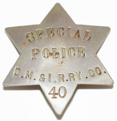 DM&IRRY CO SPECIAL POLICE 40 BADGE