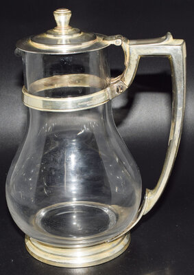 NP WATER CARAFE