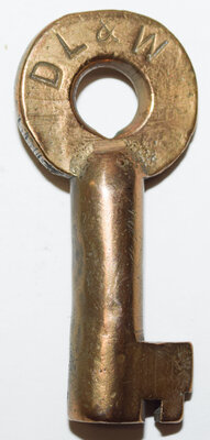DL&W KEY