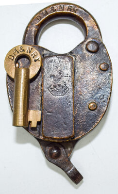 DM&N RY LOCK