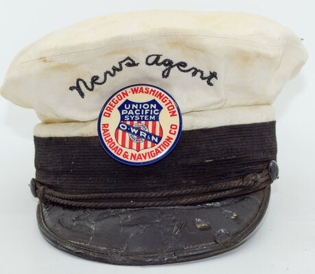 OWRR& NAV CO/ UNION PACIFIC BADGE