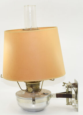 ALADDIN CABOOSE LAMP