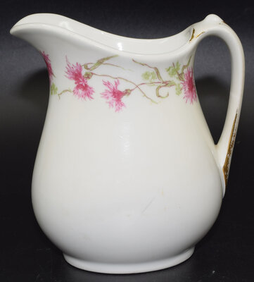 NYC HYDE PARK PITCHER