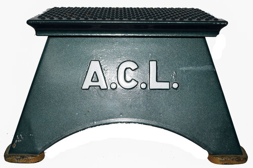 ACL STEP BOX