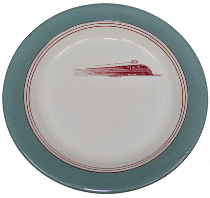 CRI&P SAGE GREEN PLATE  

