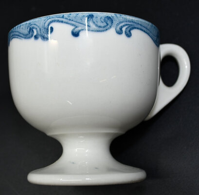 UP HARRIMAN BLUE COCOA CUP  
