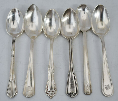 SPOONS  

