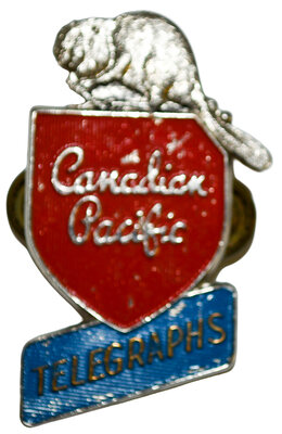 CANADIAN PACIFIC BADGE