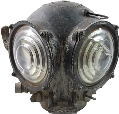 PYLE NATIONAL COMPANY CLASS LAMP