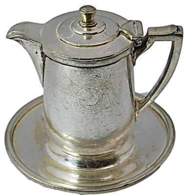 NORTHERN PACIFIC RAILWAY SYRUP PITCHER